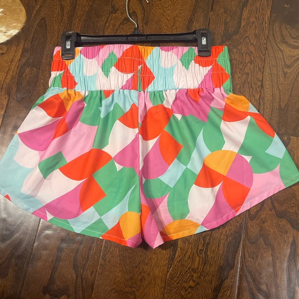 High rise cute athletic but cute shorts